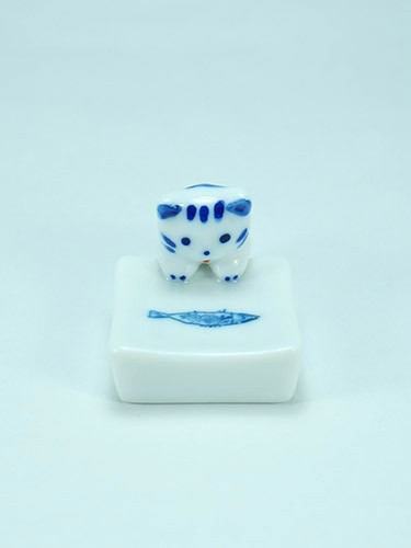 Neko Chopsticks Holder